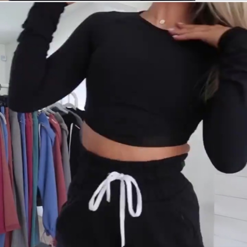 Whitney Simmons x gymshark crop top